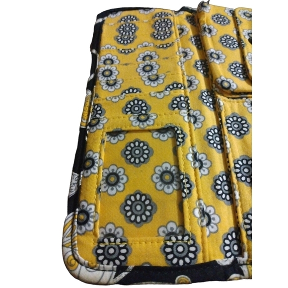 Retired Vera Bradley Yellow Bird Crossbody Wallet Attachable Strap Multipocketed - Picture 4 of 12